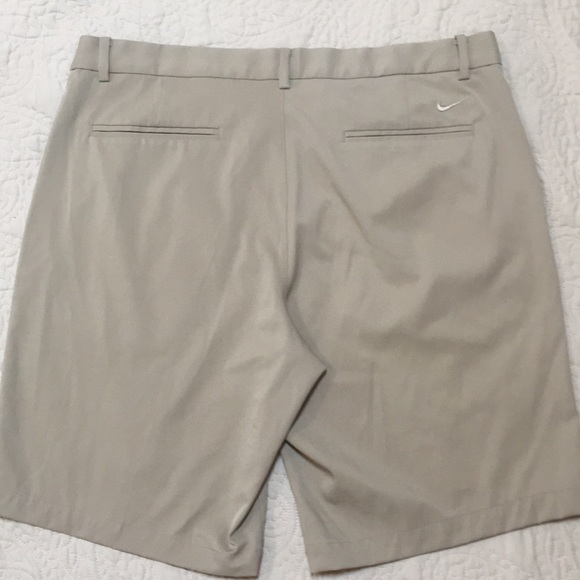 Nike Golf Dri-Fit Tan Stretch Golf Shorts W36 - Picture 3 of 9